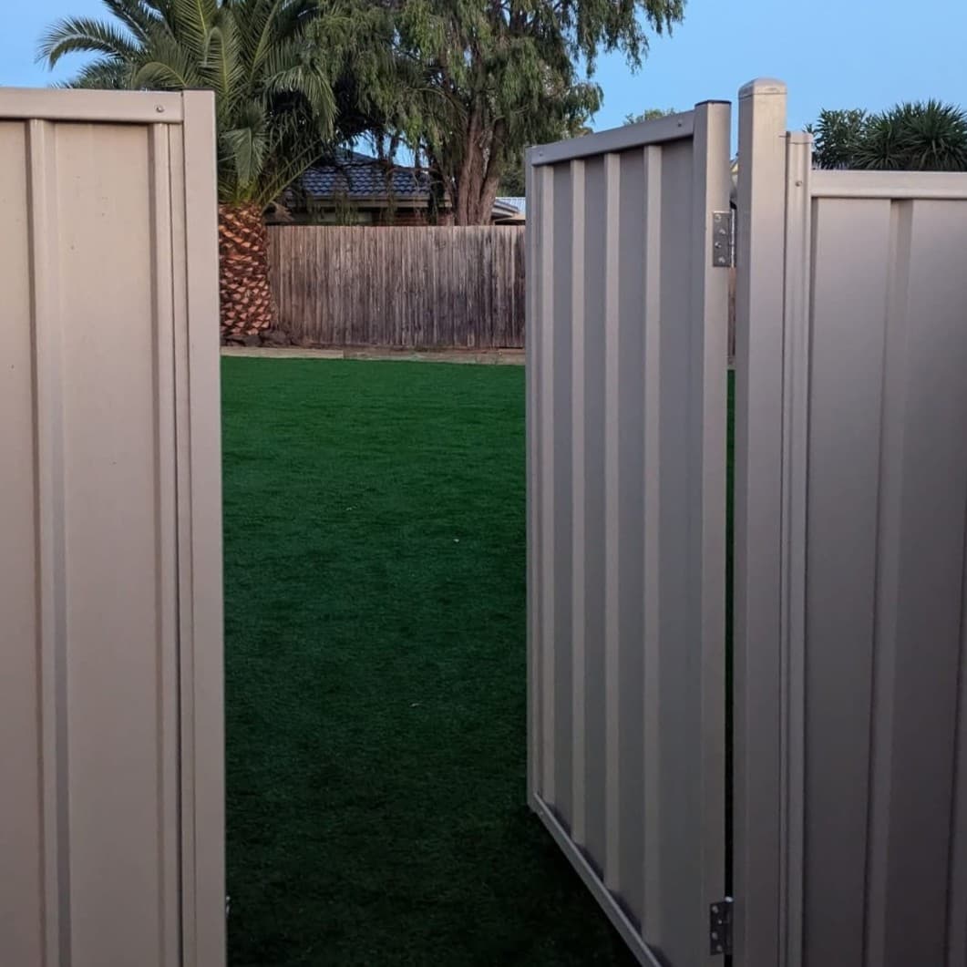 Outdoor fence & door works